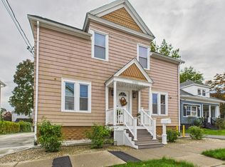 122 Roger Williams Ave, Providence, RI 02907