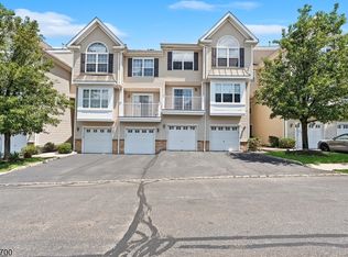 74 Mountainside Dr #74, Pompton Lakes, NJ 07442