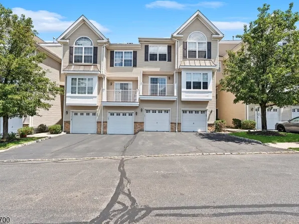 74 Mountainside Dr #74, Pompton Lakes, NJ 07442