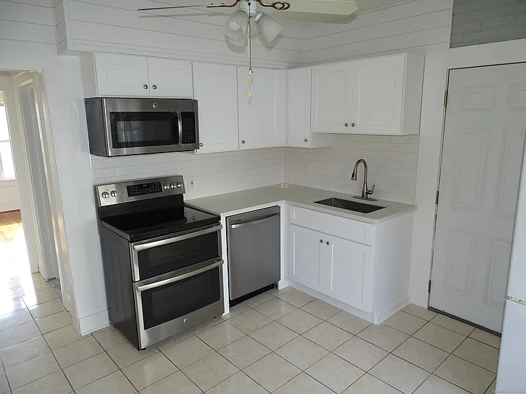 45 Olive St — Photo 11