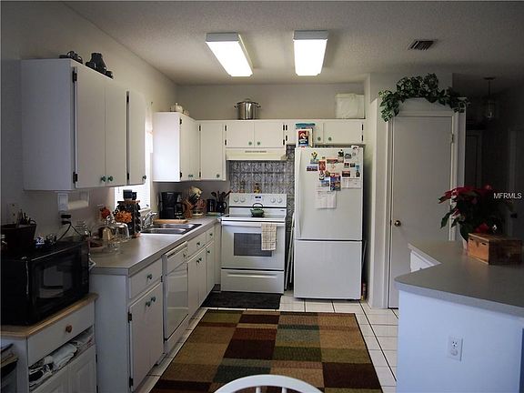 5th image of 16816 Stanza Ct