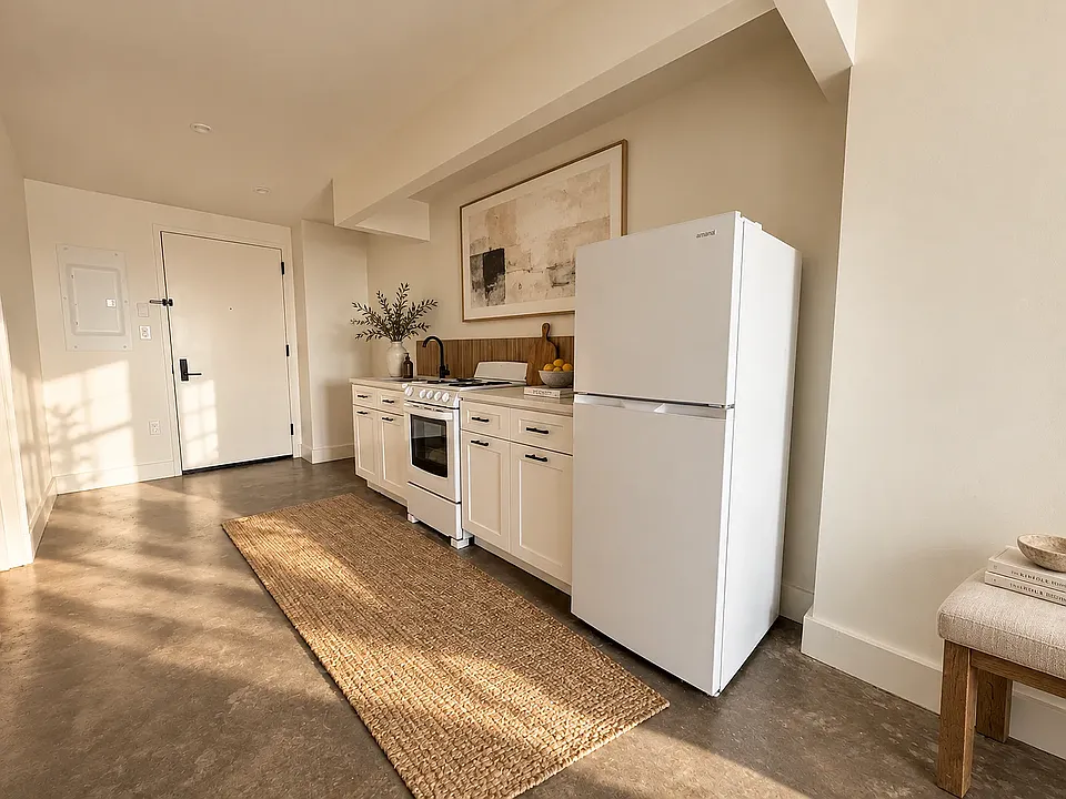 37-11 112th St #8