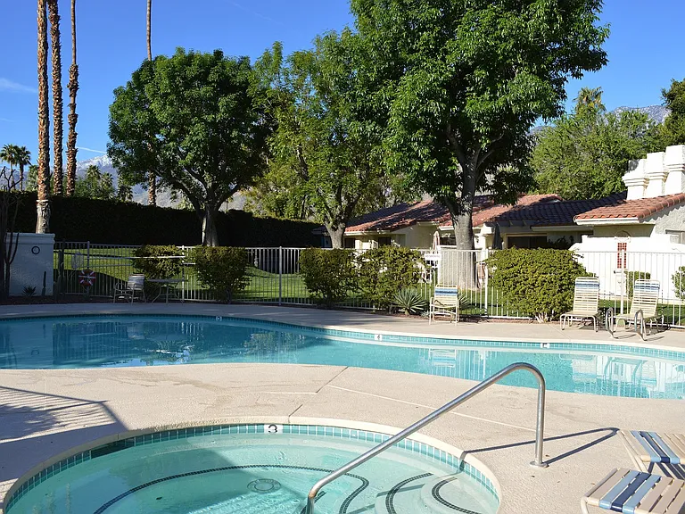 2701 E Mesquite Ave #F27 — Photo 12