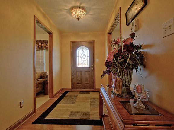 4th image of 238 Merrifield Dr