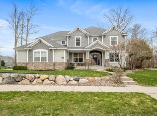 6727 Fountain Ln N, Maple Grove, MN 55311