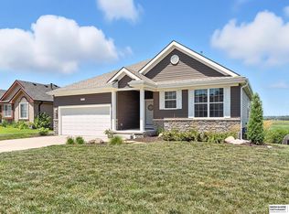 2504 Alexandra Rd, Papillion, NE 68133