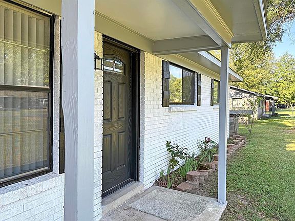 2nd image of 112 Maryland Dr