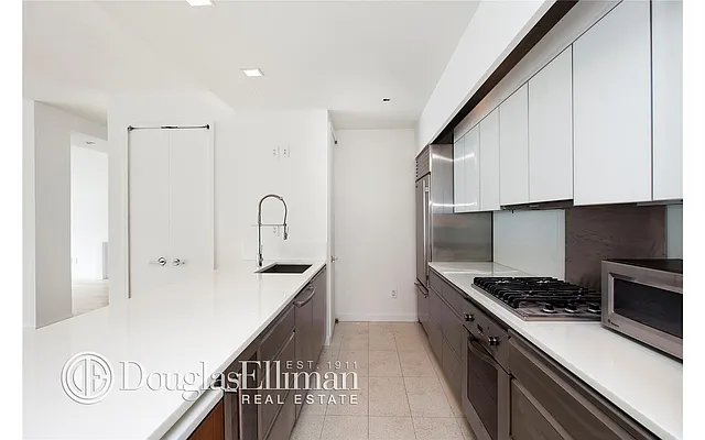 Sold by Douglas Elliman | media 18