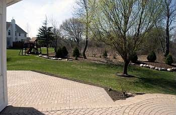 4th image of 48311 Hilltop Dr E