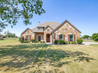 112 Lone Star Way, Godley, TX 76044