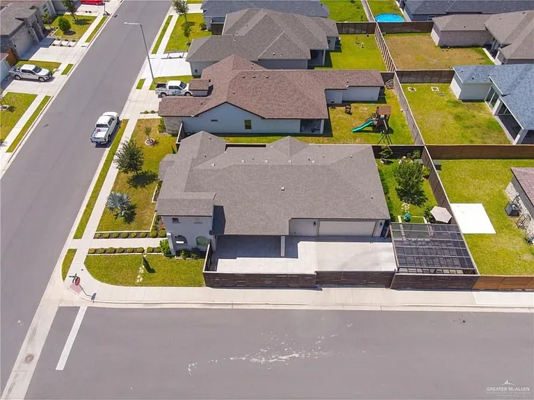 5800 Oriole Ave — Photo 20
