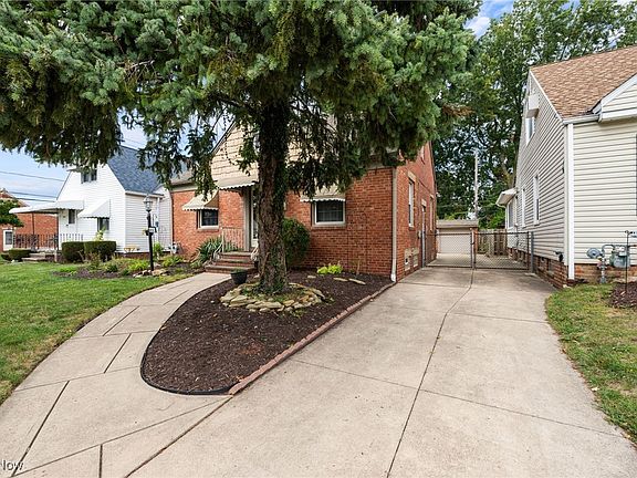 4th image of 8910 Ansonia Ave