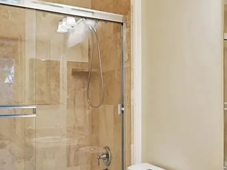15206 Burbank Blvd #211 — Photo 11