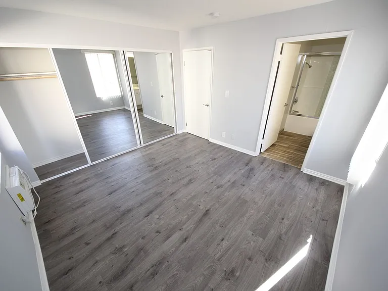 10615 Rose Ave — Photo 36
