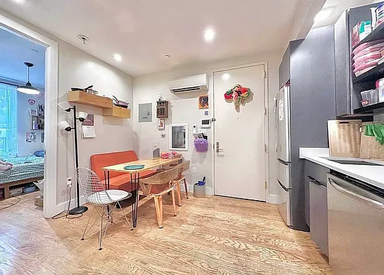 Dining area, photo 1