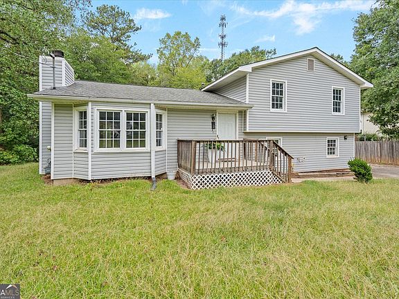 3rd image of 28 Cypress Cir