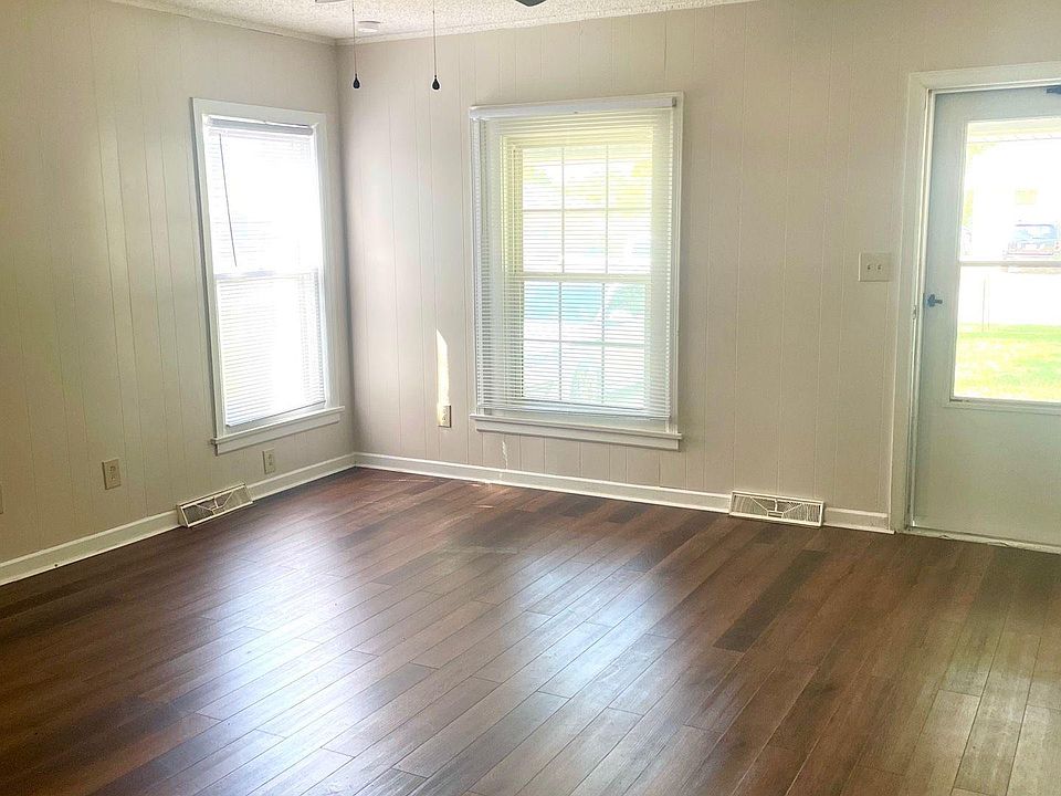 2105 W Randolph Ave, Enid, OK 73703 Zillow