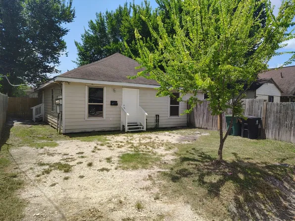 7318 Laredo St #A, Houston, TX 77020