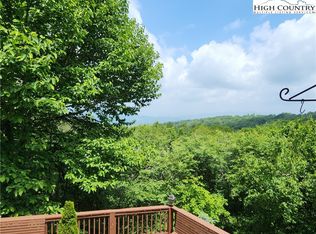 134 Raven Rd, Banner Elk, NC 28604