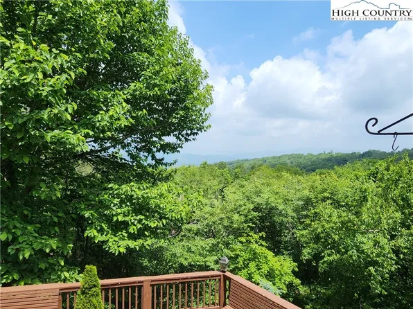 134 Raven Road, Beech Mountain, NC 28604