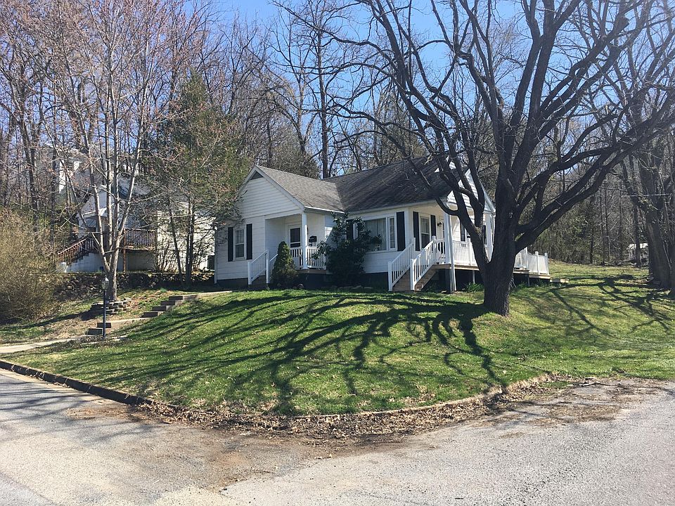 1st image of 2306 Cedar Ave
