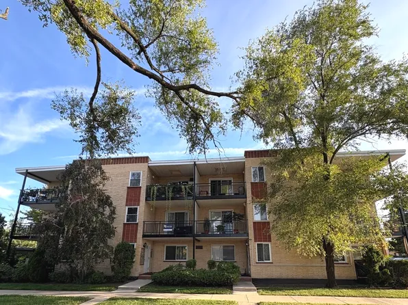 4628 River Rd APT 1B, Schiller Park, IL 60176