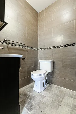 Rented by Nooklyn NYC LLC | media 47