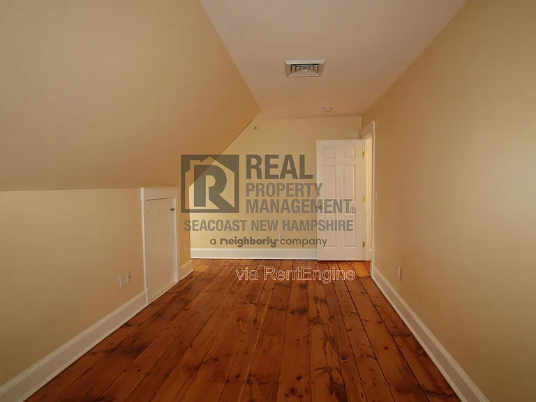 586 Central Ave — Photo 24