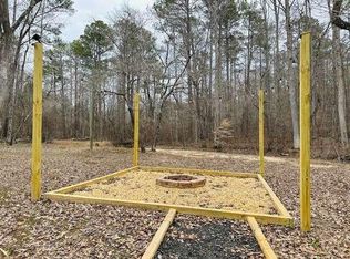 1147 Banning Rd, Whitesburg, GA 30185