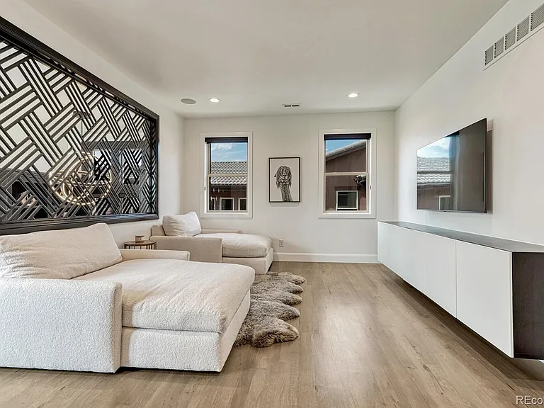 9486 E Winding Hill Ave — Photo 22