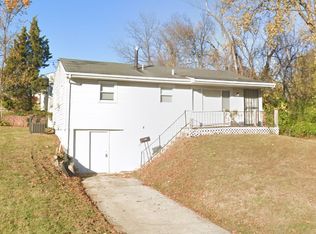 8949 Higginson Dr, Saint Louis, MO