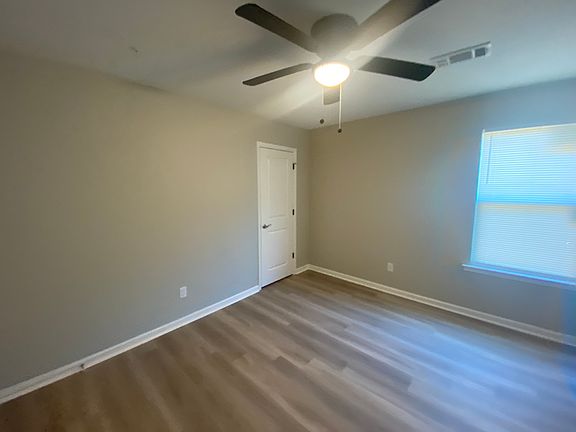 5th image of 1305 Lee Mac Dr