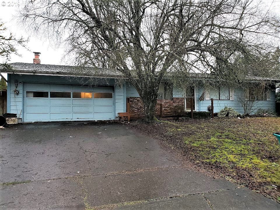 2nd image of 15213 NE 74th St