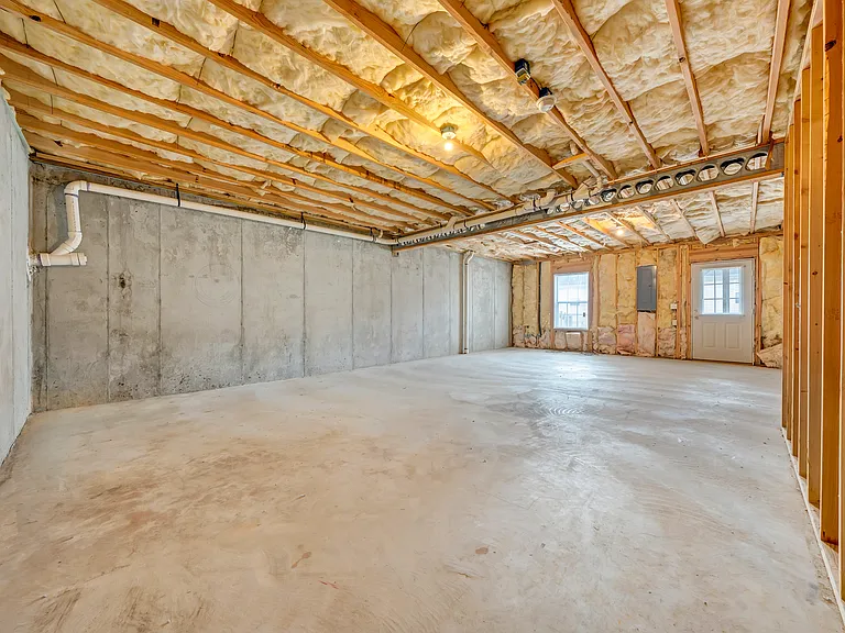 160 Salem Ln #160 — Photo 17