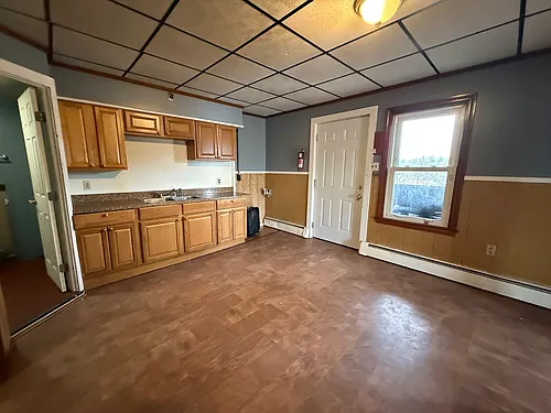 341 Waldo St #3A Photo 1