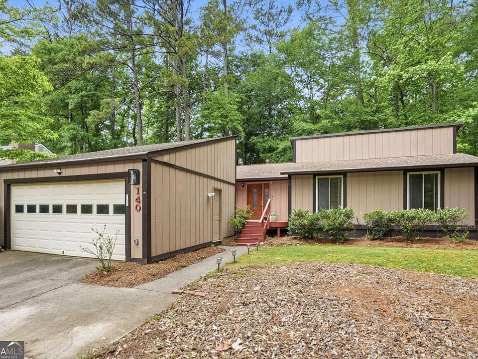 1st image of 140 Hillside Ln
