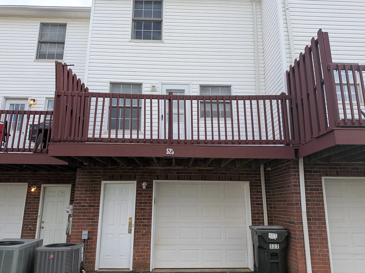 Building Photo - 523 Beaverview Dr