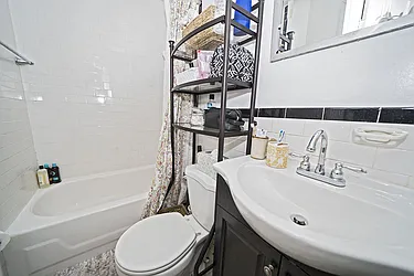 Rented by Level Group