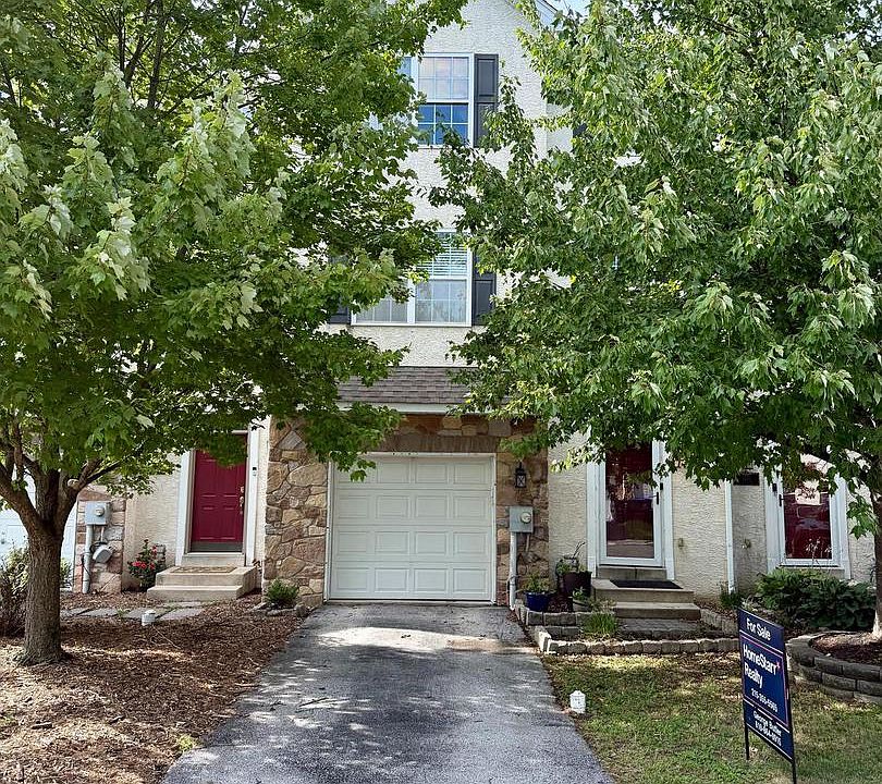 1st image of 1467 Laura Ln