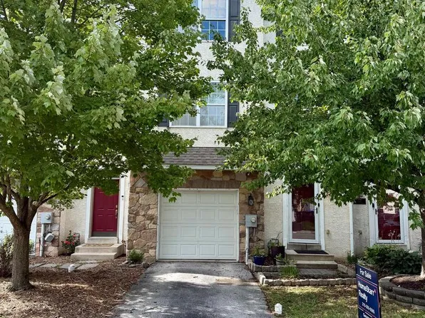 1467 Laura Ln, Pottstown, PA 19464