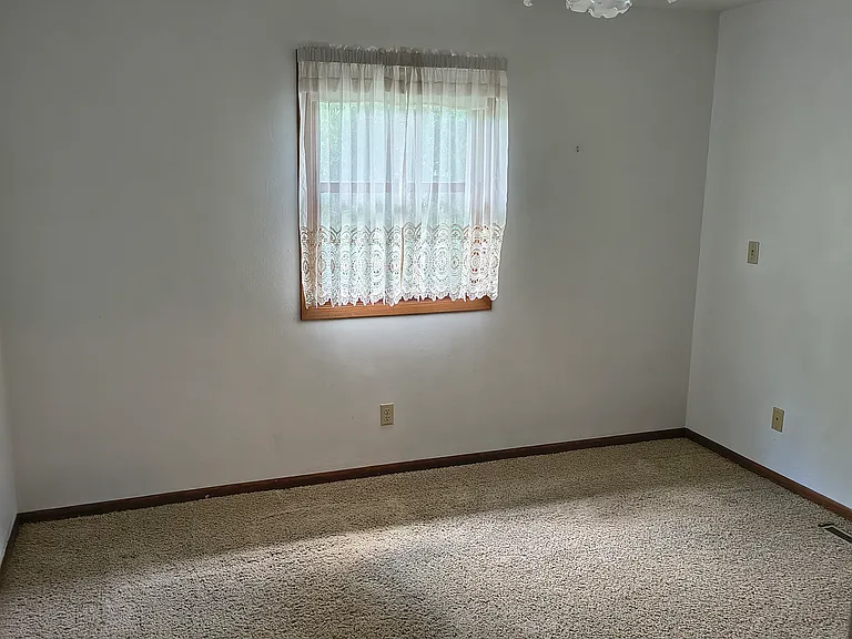 305 W Meyer Pl #A — Photo 6