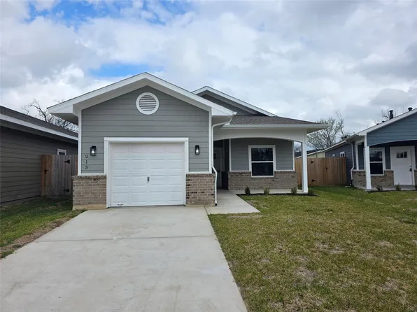 213 Dipping Stream St, Houston, TX 77076