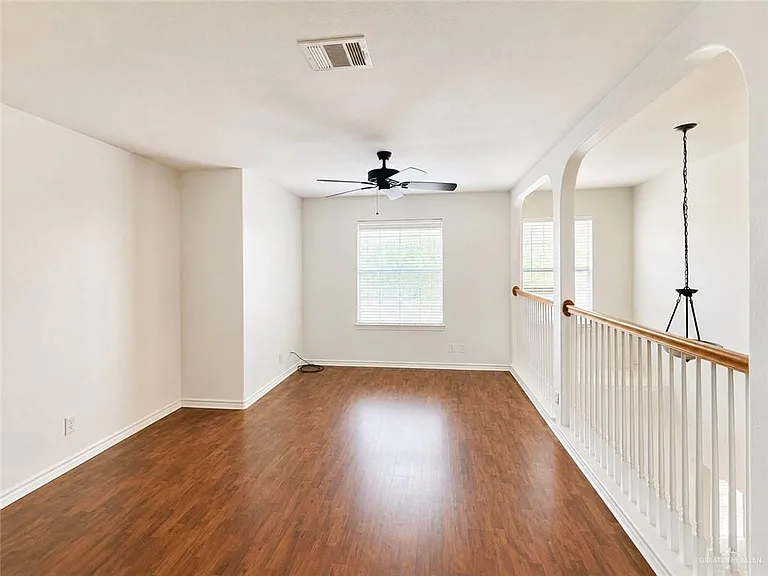 5117 Jasmine Ct — Photo 15