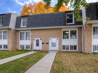 206 Green Valley Dr #9, Kitchener, ON N2P 1G9