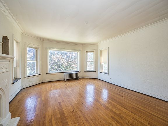 5th image of 8722 S Harper Ave