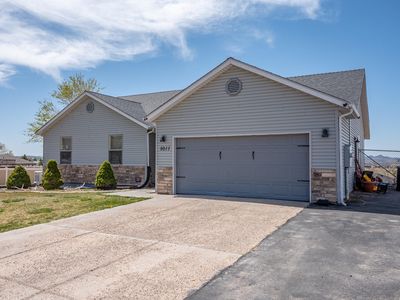 5011 N Horseshoe Dr, Enoch, UT, 84721