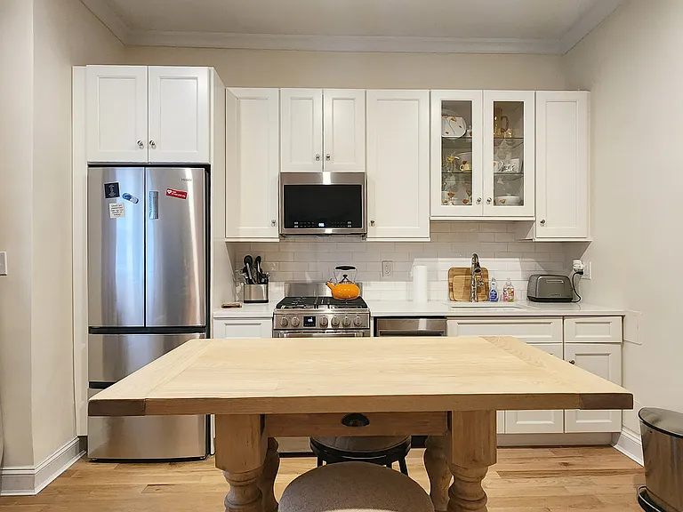 4 Lexington Ave #2F — Photo 5