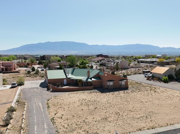 9704 Big Sage Dr NW, Albuquerque, NM 87114