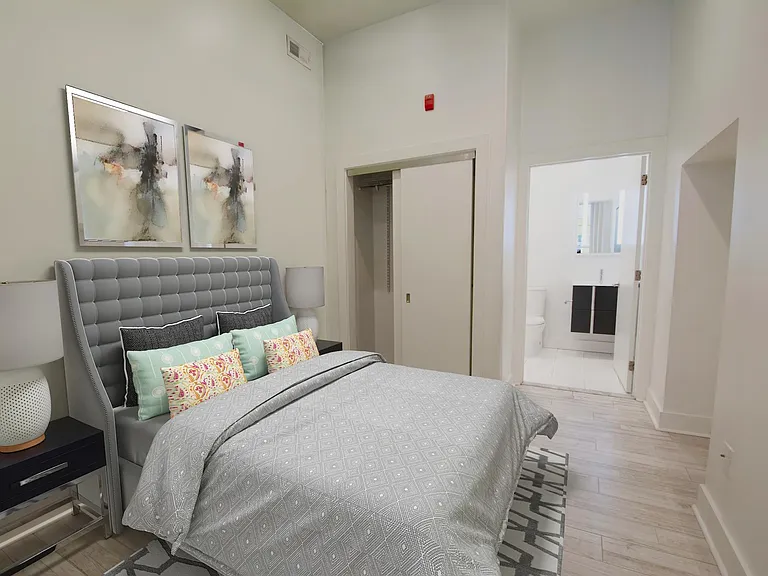 1132 N Front St #2D — Photo 8