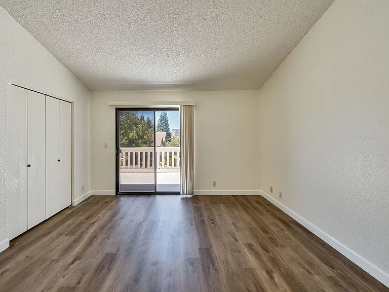 1171 Meadow Gate Dr — Photo 25